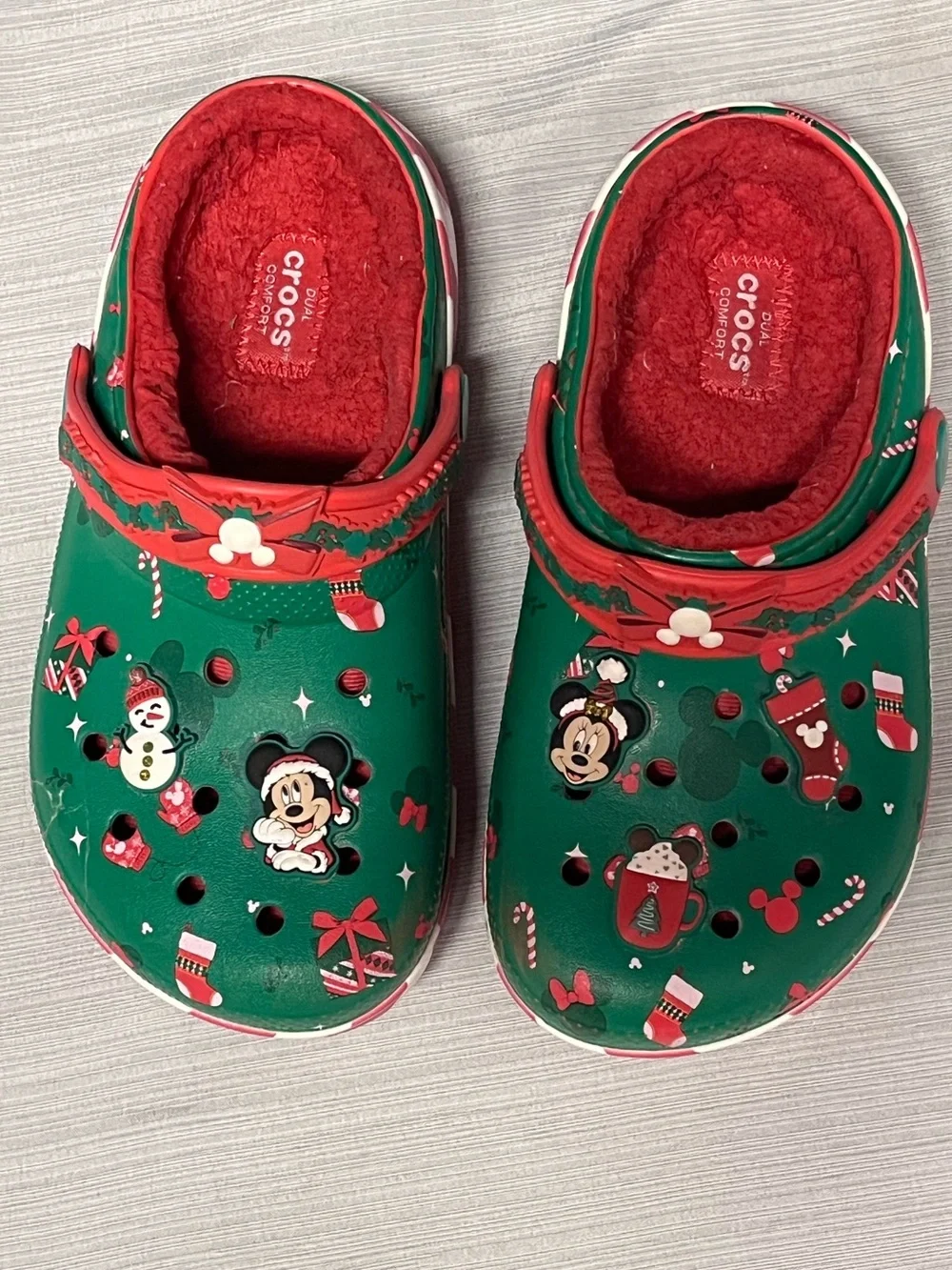 Disney Crocs Classic Lined Christmas Minnie Mickey Mouse Holiday Clogs Kids 13
